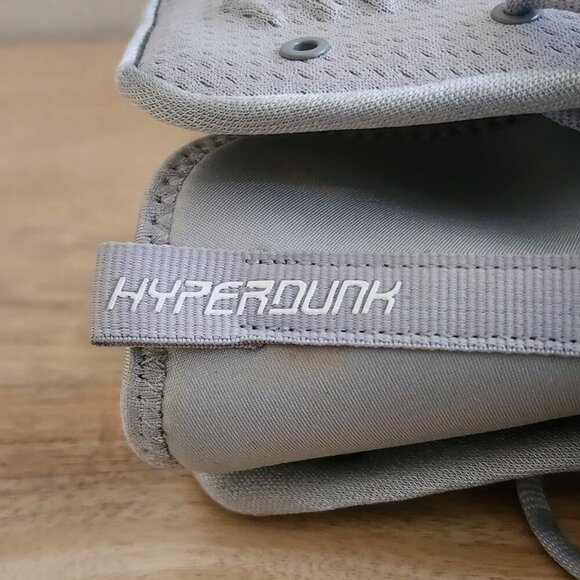 Athletic_Shoes